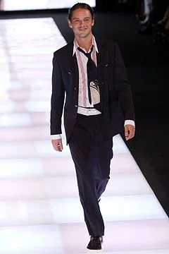 Look 16